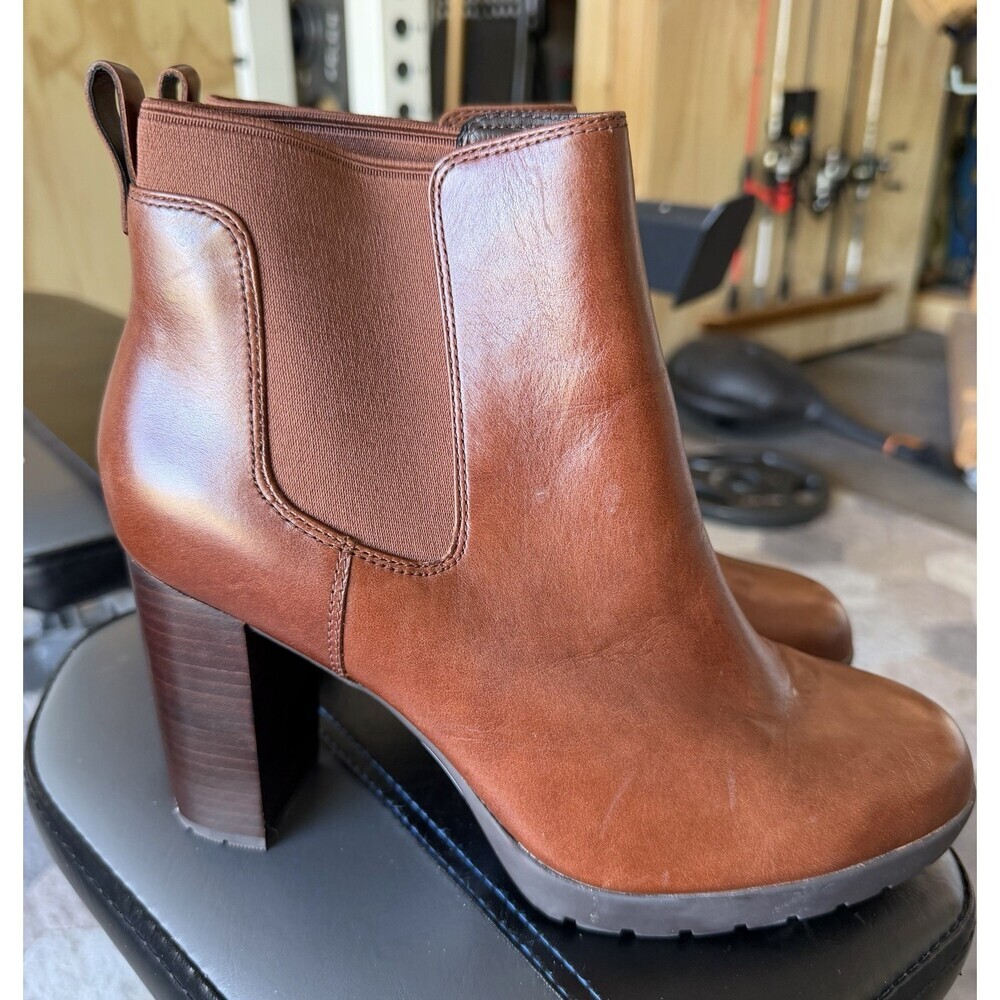 Clarks Elipsa Dee Chelsea Boots Womens 9.5M Brown Leather Heeled Bootie - Picture 8 of 9